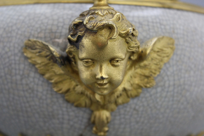 A French ormolu-mounted Chinese crackle bowl, 18/19th C.