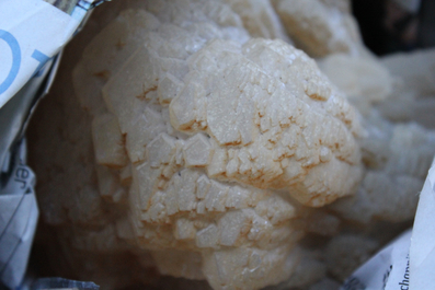 Doos met diverse mineralen en halfedelstenen