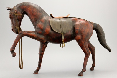 Un mod&egrave;le de cheval en cuir, d&eacute;but 20e