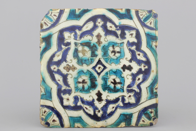 3 decoratieve tegels, Damascus, ca 1600
