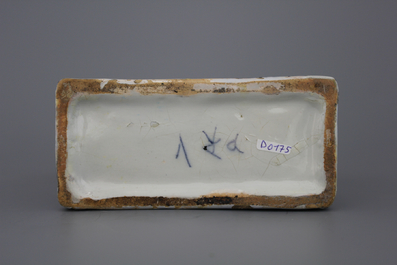 A Dutch Delft blue and white tea caddy, Adrianus Kocx, 1686-1701