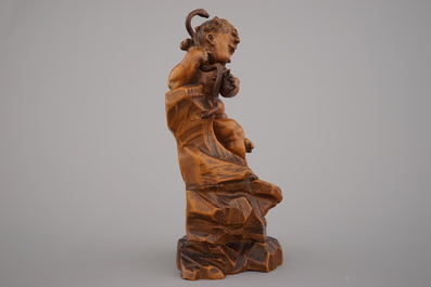 Statue sculpt&eacute;e en bois de buis (buxus) de Hercules avec serpent, env. 1620