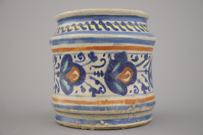 Albarello rare en majolique polychrome d'Anvers, env. 1580