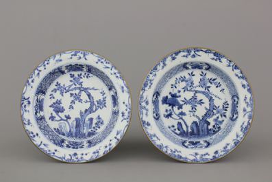 A group of 8 Chinese porcelain blue and white plates, 18th C.