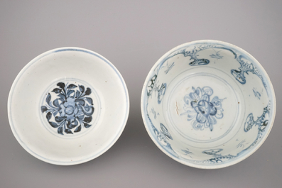 Two blue and white Chinese porcelain bowls, Ming Dynasty