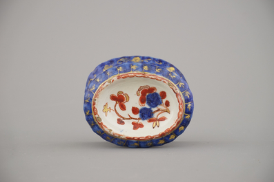 Sali&egrave;re en fa&iuml;ence de Delft dor&eacute;, Pieter Adriaensz Kocx, De Grieksche A, 1705-1720