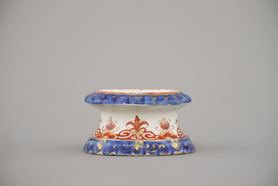 Sali&egrave;re en fa&iuml;ence de Delft dor&eacute;, Pieter Adriaensz Kocx, De Grieksche A, 1705-1720