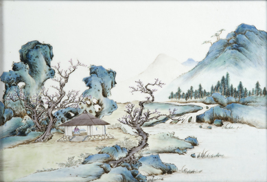 Paire de plaquettes en porcelaine de Chine avec peinture fine d'un paysage, 19e