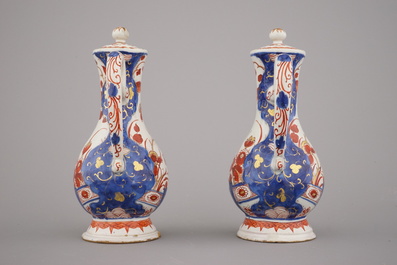 Porte-huilier-vinaigrier rare en fa&iuml;ence de Delft dor&eacute;, Pieter Adriaensz Kocx, De Grieksche A, 1705-1720