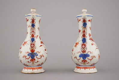 Porte-huilier-vinaigrier rare en fa&iuml;ence de Delft dor&eacute;, Pieter Adriaensz Kocx, De Grieksche A, 1705-1720