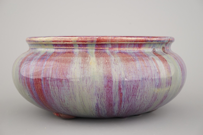 Pot &agrave; encens en porcelaine de Chine &agrave; gla&ccedil;ure 'flamb&eacute;e', 18e-19e