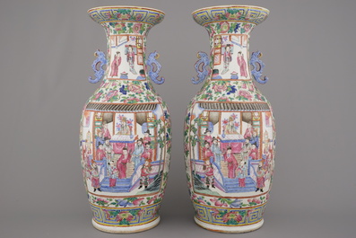 Paire de grands vases chinois, famille rose, 19e