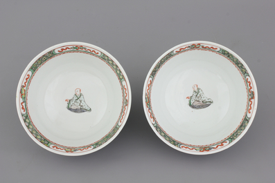 Paire de coupes en porcelaine de Chine, famille verte, 19e