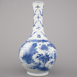 A Chinese porcelain blue and white Transitional bottle vase, late Ming Dynasty, 17th C.
