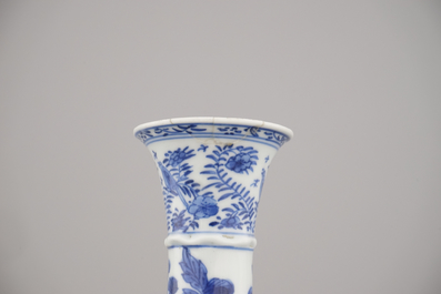 Vase en porcelaine de Chine, bleu et blanc, style verre de Venise, Kangxi