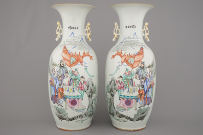 Paire de vases en porcelaine de Chine &agrave; d&eacute;cor de sc&egrave;nes de guerriers, 19e-20e