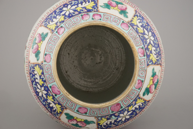 A Chinese porcelain polychrome jar and cover with a cockerel, 19th C.