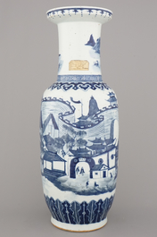 Vase rouleau &agrave; d&eacute;cor de paysage en porcelaine de Chine, bleu et blanc, 19e