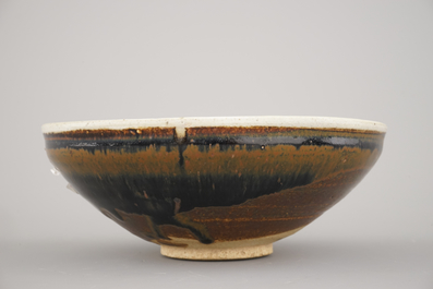 Coupe &agrave; gla&ccedil;ure noire type Cizhou, dynastie Song ou Jin du Nord, 12e-13e