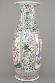 A Chinese porcelain famille rose vase with a palace scene, 19th C.