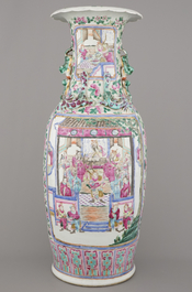 A Chinese porcelain famille rose vase with a palace scene, 19th C.