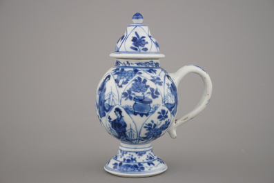 A Chinese porcelain blue and white mustard pot, Kangxi, ca. 1700