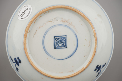 Blauw en wit bordje in Chinees porselein, Kangxi, ca 1700