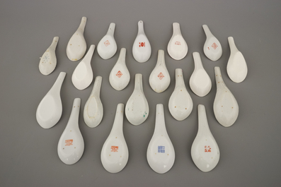 Collection de cuill&egrave;res en porcelaine de Chine, 18e-20e