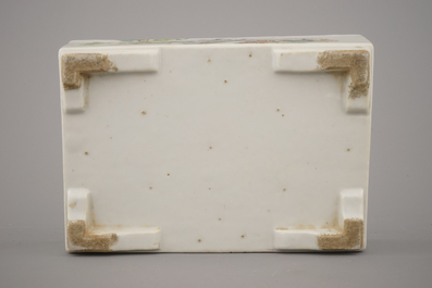 A Chinese porcelain polychrome rectangular bonsai bowl in Qianjiang style, 19/20th C.