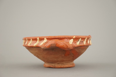 Nederlandse slipware pappot, gedateerd 1611