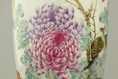 Pair de vases en porcelaine de Chine &agrave; d&eacute;cor de cailles, famille rose, d&eacute;but 20e