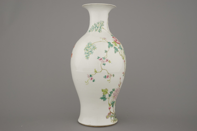 Vase en porcelaine de Chine &agrave; d&eacute;cor de caille, famille rose, Guangxu, 19e