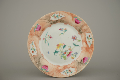 A set of 6 Chinese export porcelain plates with faux-marbre border, 18th C.