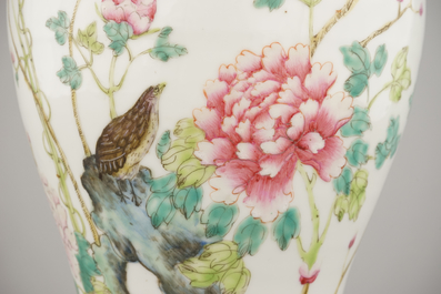 Vase en porcelaine de Chine &agrave; d&eacute;cor de caille, famille rose, Guangxu, 19e