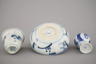 3 Chinese porcelain blue and white wares, Ming dynasty and Kangxi