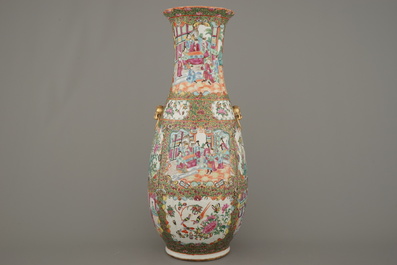 A fine Chinese Canton porcelain sleeve vase, 19th C.