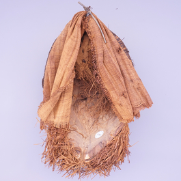 Masque africain sculpt&eacute; en bois, Pende, d&eacute;but-moiti&eacute; 20e