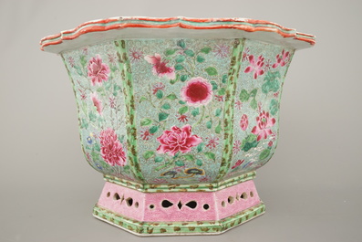 A Chinese porcelain famille rose jardiniere, Yongzheng