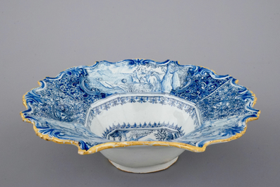 Un plat &agrave; barbe en fa&iuml;ence de Delft au sujets religieux et dat&eacute; 1803