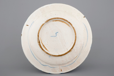 Un grand plat bleu et blanc aux cerfs, Savone, 17/18&egrave;me si&egrave;cle