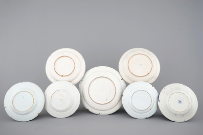 Un lot de 7 plats en Delft bleu et blanc, 18&egrave;me si&egrave;cle