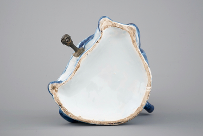 A blue and white Dutch Delft figural "Bobbejak" table fountain, 18th C.