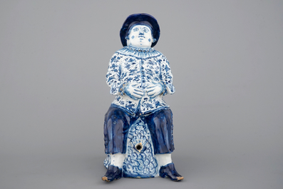 A blue and white Dutch Delft figural "Bobbejak" table fountain, 18th C.