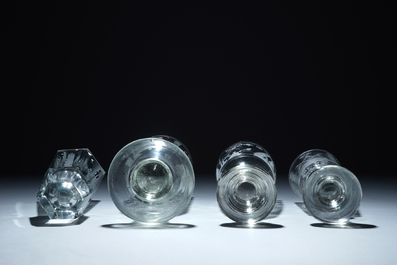 Een lot van 4 gegraveerde ma&ccedil;onnieke glazen (vrijmetselarij), 20e eeuw