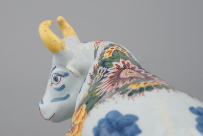 Een stel polychrome Delftse koeien, 18e eeuw
