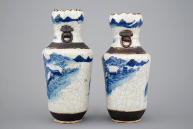 A pair of blue and white crackle ware vases, 19th C.