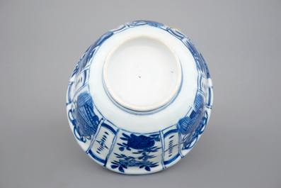 Un bol en porcelaine de Chine de type "kraak", &eacute;poque Wan-Li, Dynastie Ming