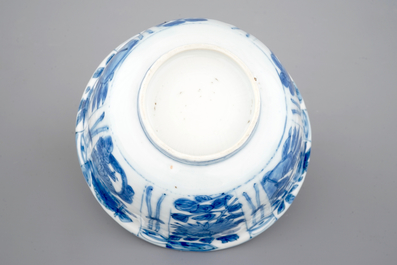 Un bol en porcelaine de Chine de type "kraak", &eacute;poque Wan-Li, Dynastie Ming