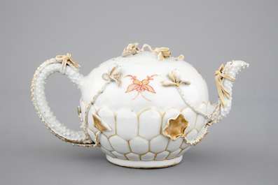 A Chinese relief-decorated gilt tea pot, Yongzheng, 18th C.