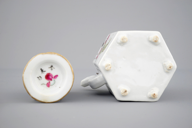 A Chinese hexagonal teapot with scenes from Wu Shuang Pu, 19th C.